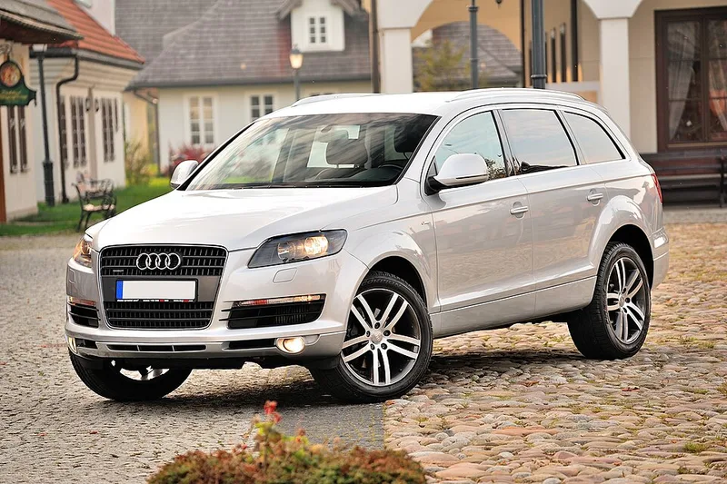Photo de la AUDI Q7 I