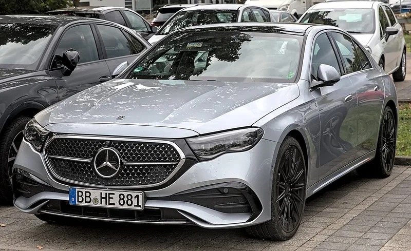 Photo de la MERCEDES CLASSE E III