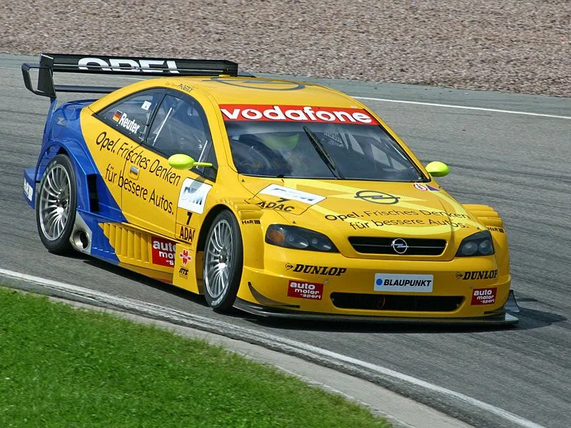 Photo de la OPEL ASTRA V