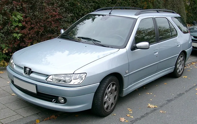 Photo de la PEUGEOT 306