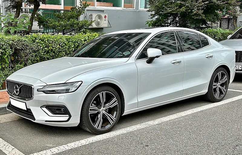 Photo de la VOLVO S60 II / V60 I
